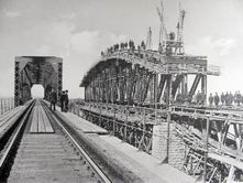 3021 верста. Фермы нового моста через р. Китой. Строительный период 1910-1911 гг.