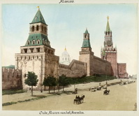 Наружные стены с угловыми башнями Кремля