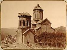 Общий вид древнего храма (1045 г.) Зарзмского монастыря