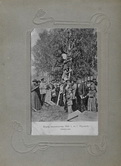 Курсы пчеловодства 1901 г. в г. Юрьевце. Съемка роя