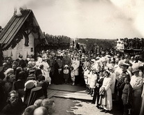 Церемония закладки храма памятника погибшим воинам на Братском кладбище в Киеве. 12 июня 1916.