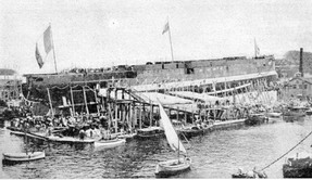Корпус броненосного крейсера 'Баян' во время спуска на воду. 30 мая 1889 г.