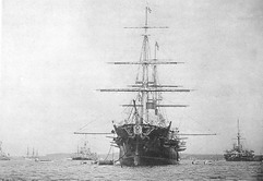 Крейсер I ранга 'Рюрик' на Кильском рейде, 1895 г.