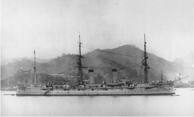 Крейсер I ранга 'Рюрик' на Нагасакском рейде.