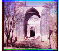 Самаркандская область. Самарканд. Главный вход в мечеть Шах-Зинде.