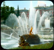 Петергоф.Парк петергофского дворца - Большой каскад фонтанов и фонтан Самсон