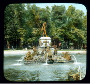 Петергоф.Парк петергофского дворца, фонтан Нептуна