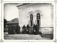 Монахини у колодца в Серафимо-Дивеевском женском монастыре 1904.