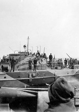 Эвакуация из Севастополя Черным морем до Констанции, май 1944. В бухте Севастополя 