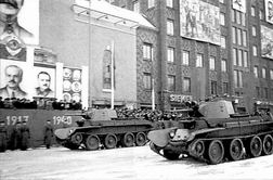 Парад 7 ноября 1940 года в Таллине