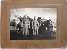 Казаки 4-ой сотни 11-го Оренбургского казачьего полка.