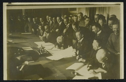 Подписание мирного договора между УНР и Центральными державами 27 января (9 февраля) 1918 года