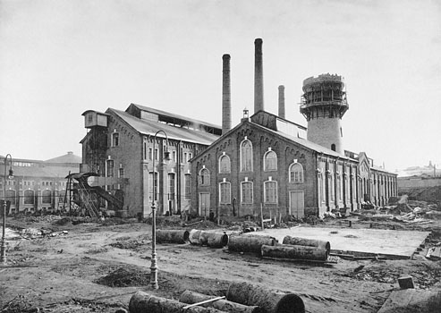 Фотография ретортного и аппаратного зданий Газового завода