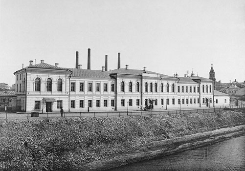 Фотография здания Съезда мировых судей на Берсеневской  набережной