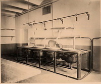 Вид части помещения общей кухни в Доме предварительного заключения.