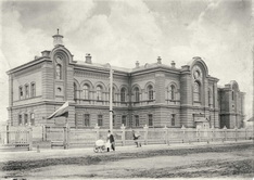 Здание Красноярской женской гимназии