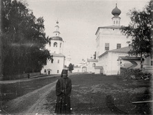 Свято-Троицкий мужской монастырь. Вид изнутри.